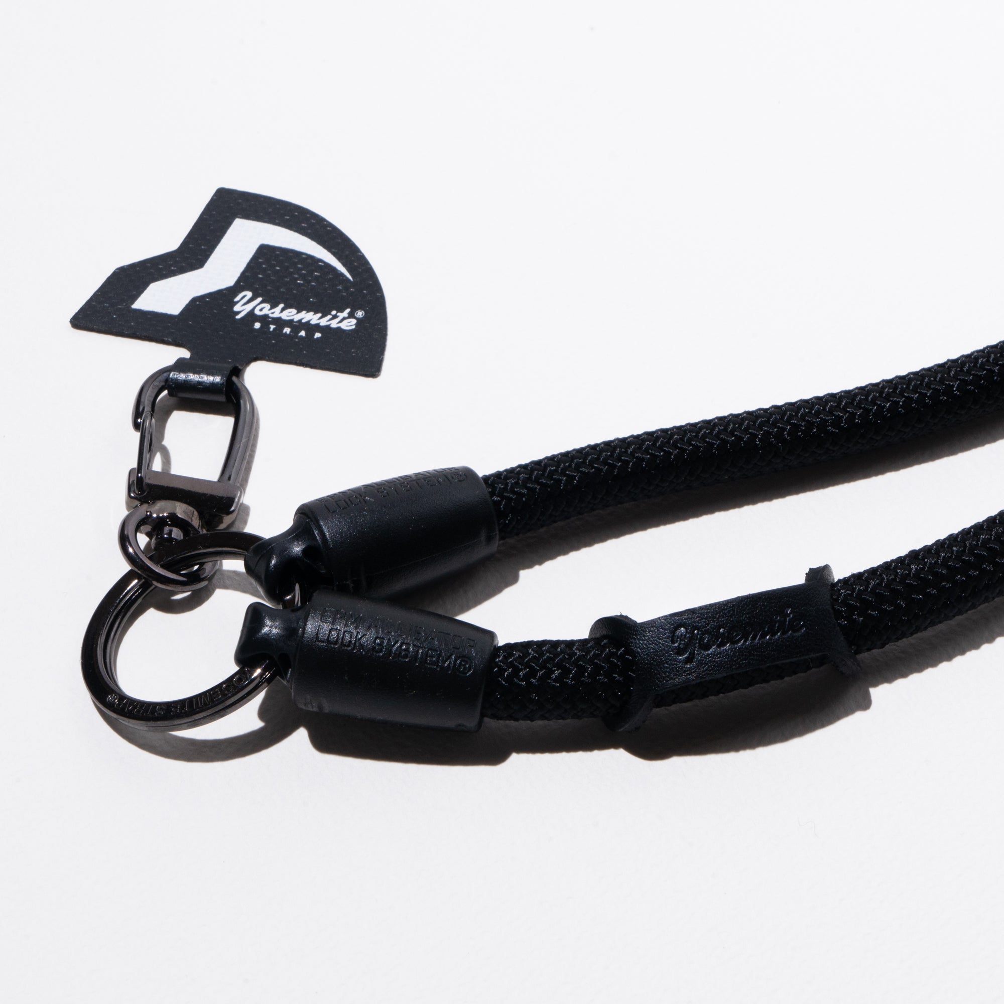 再入荷<br> YOSEMITE MOBILE STRAP<br>KARASU<br>ヨセミテ モバイルストラップ<br>カラス