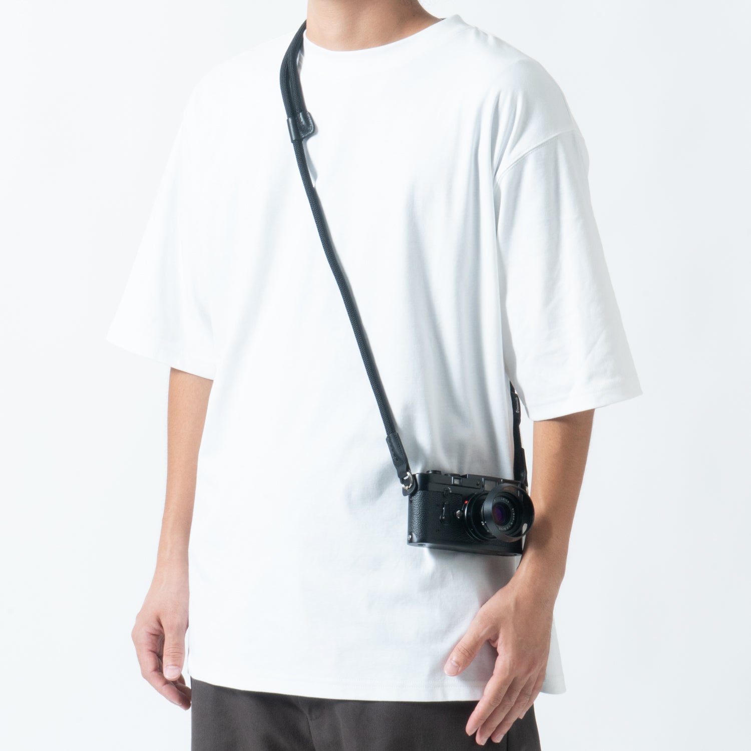 YOSEMITE ADJUSTMENT LEATHER CAMERA STRAP<br>MAD BLACK <br>ヨセミテ アジャストメントレザーカメラストラップ / マッドブラック
