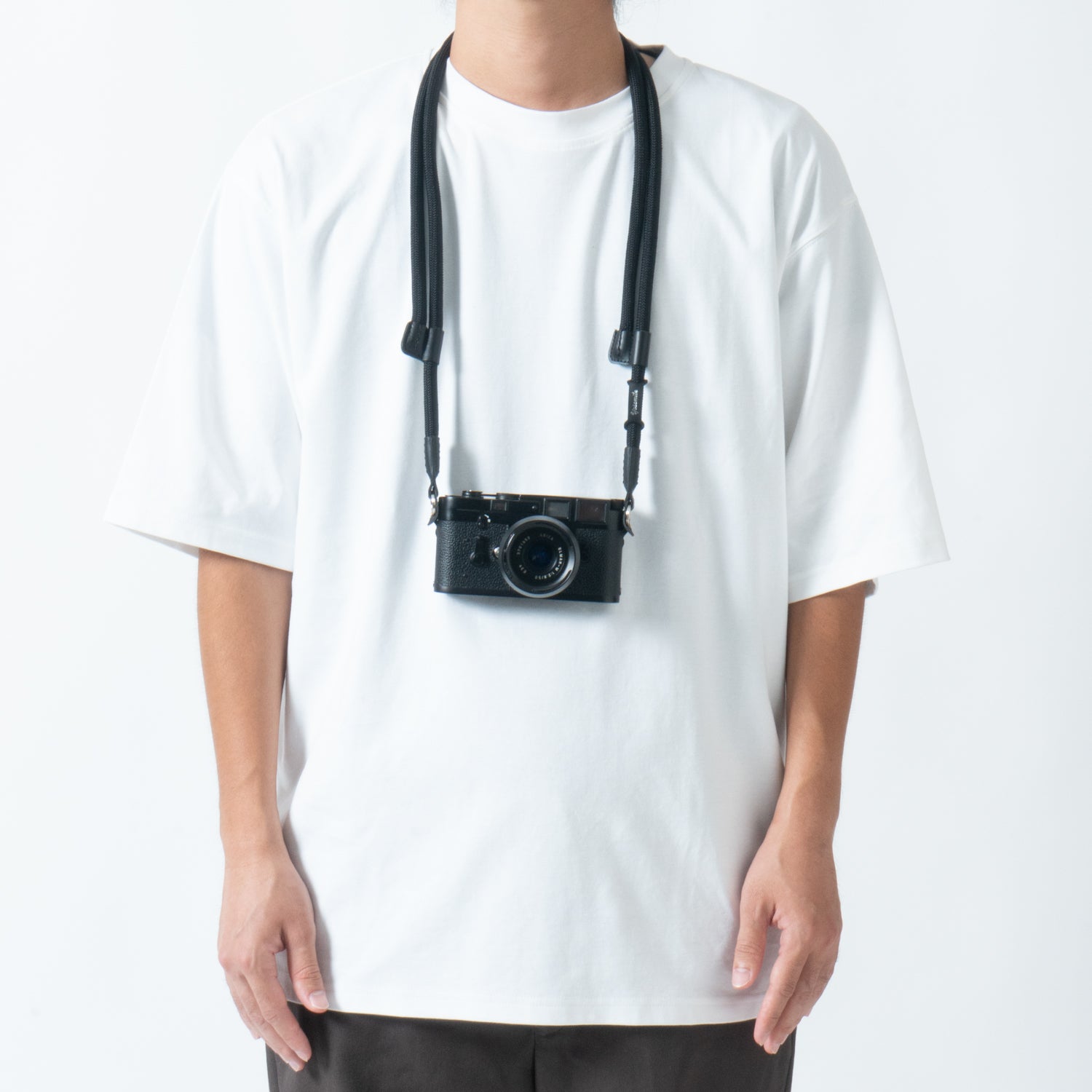 YOSEMITE ADJUSTMENT LEATHER CAMERA STRAP<br>MAD BLACK <br>ヨセミテ アジャストメントレザーカメラストラップ / マッドブラック