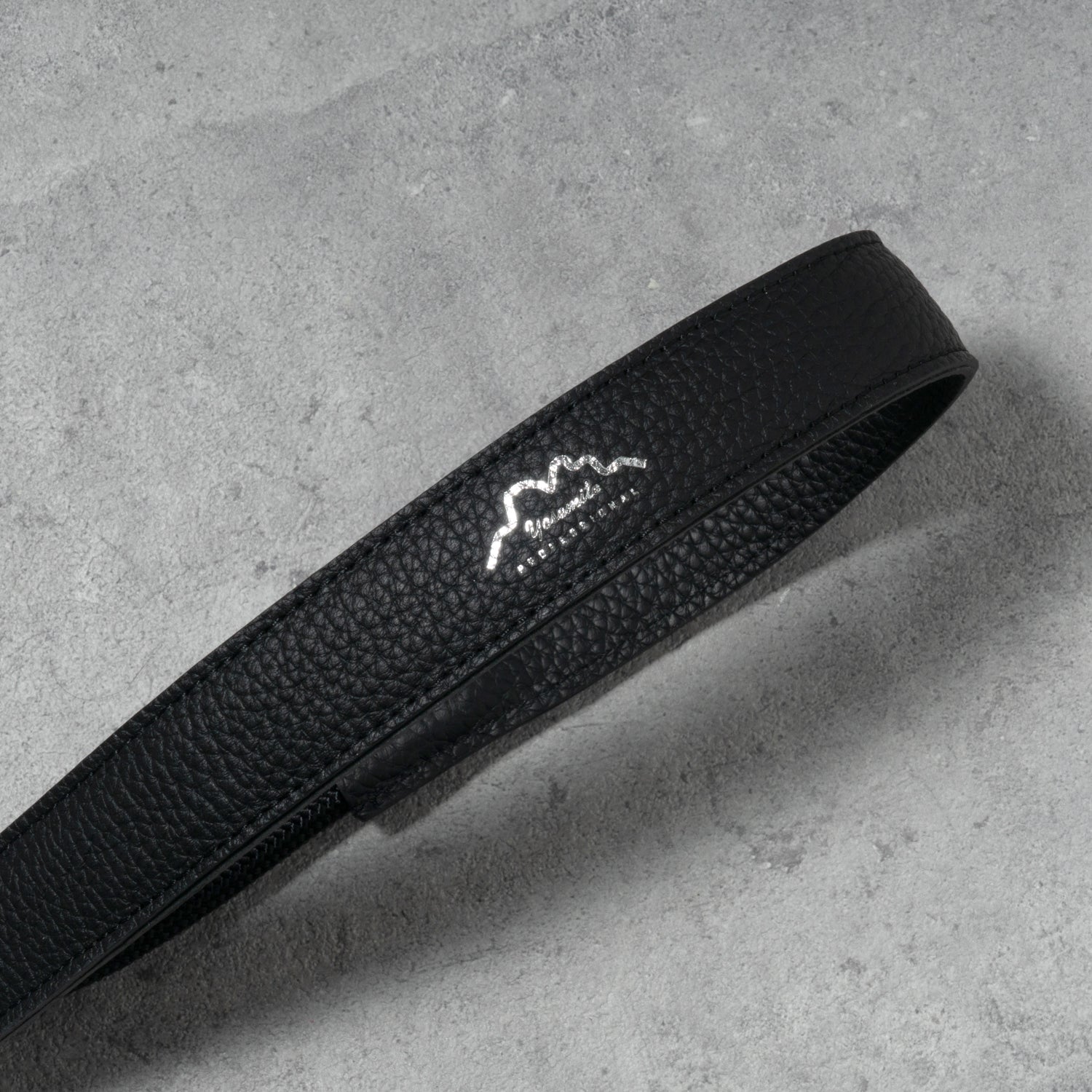 YOSEMITE CAMERA STRAP PRO PLUS <br>GRAIN BLACK<br>ヨセミテ カメラストラップ プロ プラス / グレインブラック