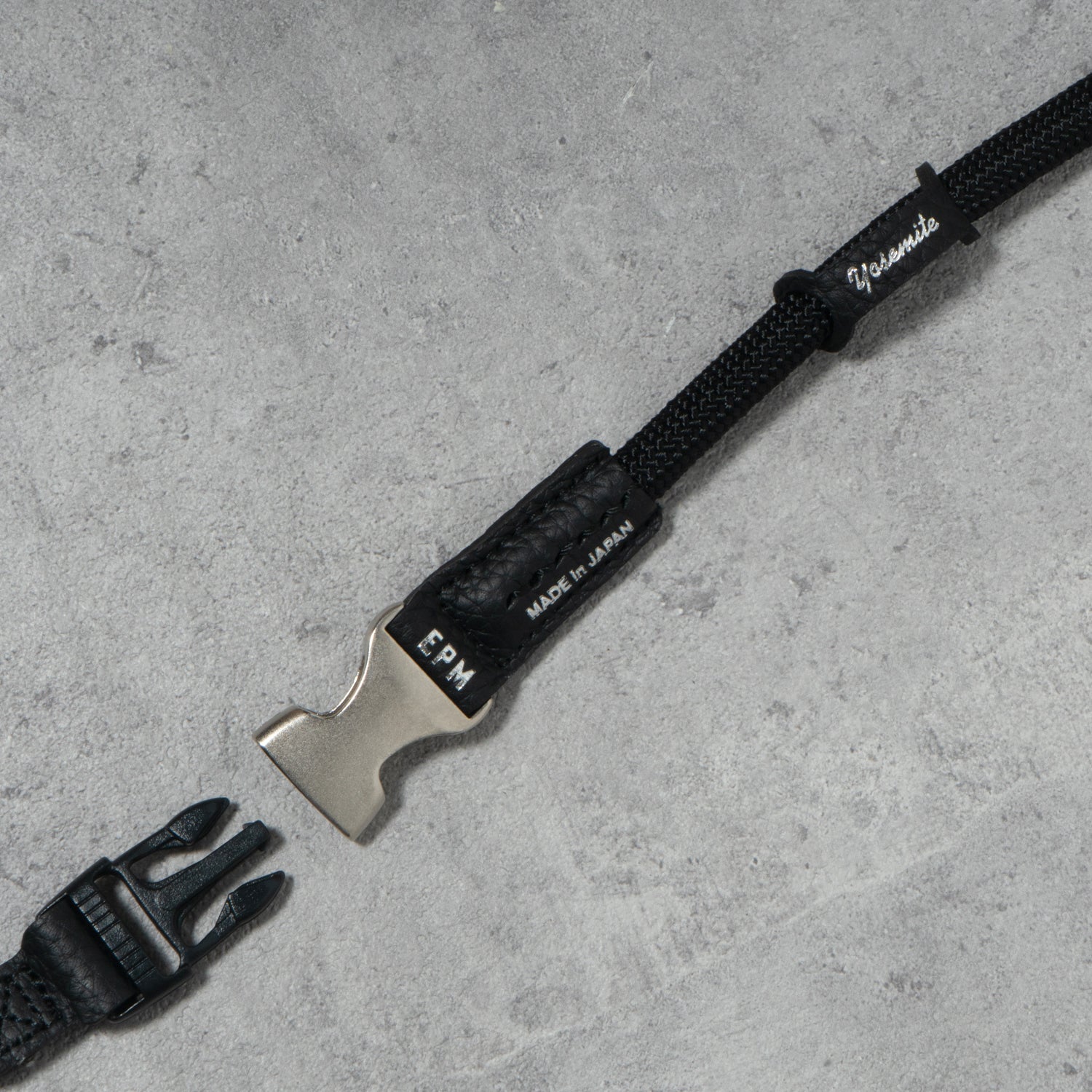 YOSEMITE CAMERA STRAP PRO PLUS <br>GRAIN BLACK<br>ヨセミテ カメラストラップ プロ プラス / グレインブラック