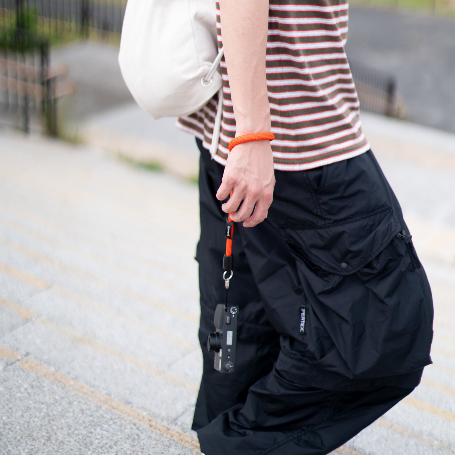 YOSEMITE CAMERA HAND STRAP for COMPACT<br>NIGHT GLOW<br>ヨセミテ カメラ ハンド ストラップ フォー コンパクト / ナイトグロー