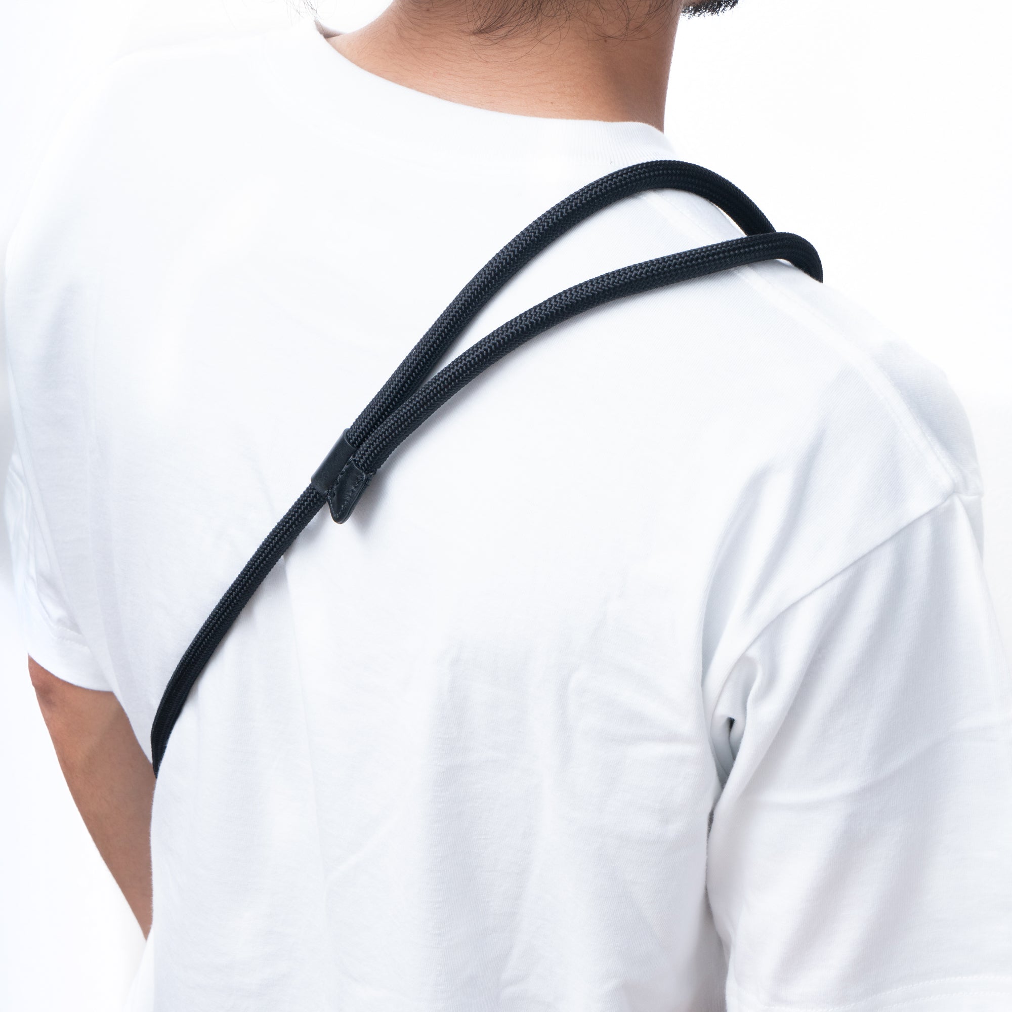 YOSEMITE MOBILE STRAP ADJUSTMENT LEATHER<br>MAD BLACK<br>ヨセミテ モバイルストラップ アジャストメント レザー<br>マッドブラック
