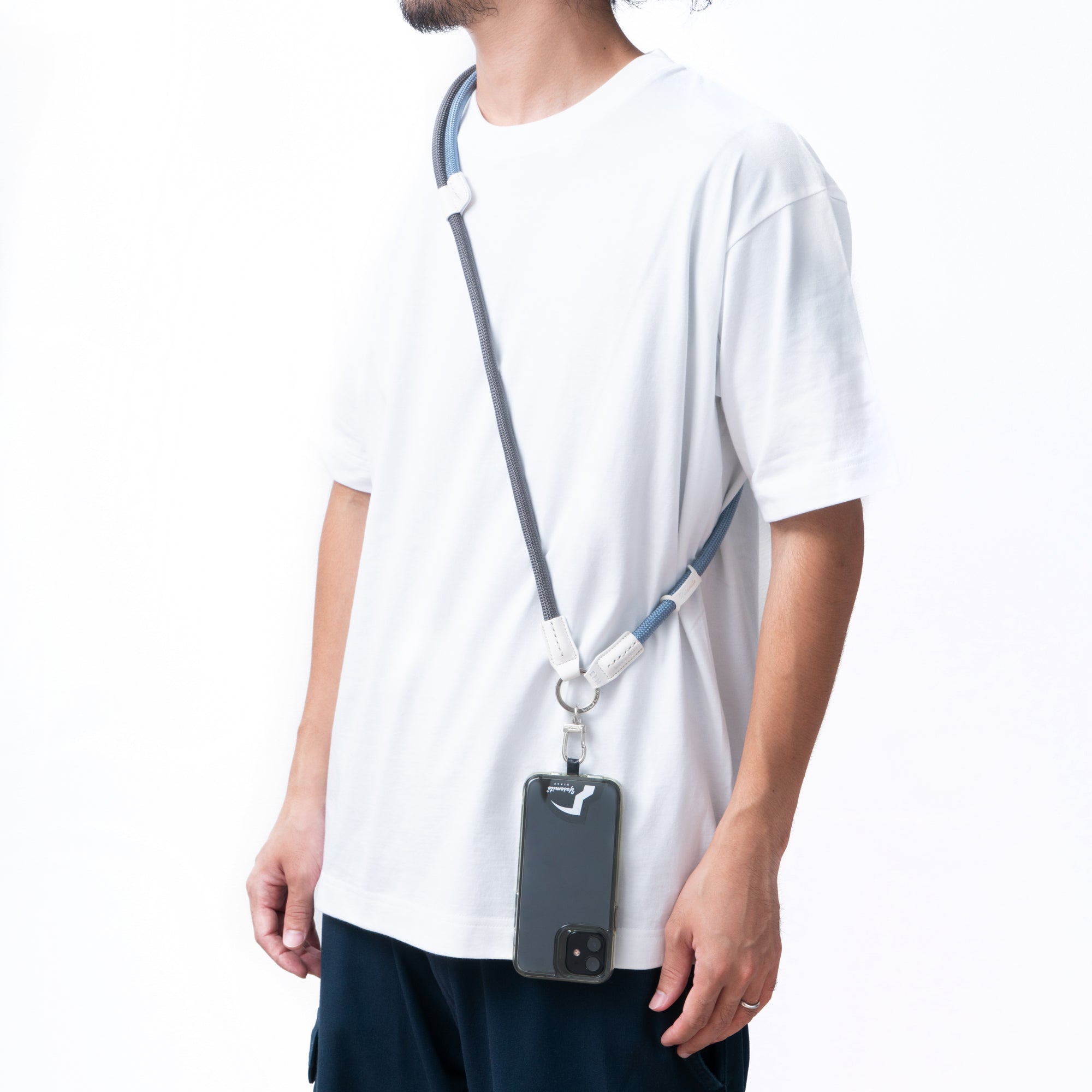 YOSEMITE MOBILE STRAP ADJUSTMENT LEATHER<br>SMOKEY / METAL<br>ヨセミテ モバイルストラップ アジャストメント レザー<br>スモーキー / メタル