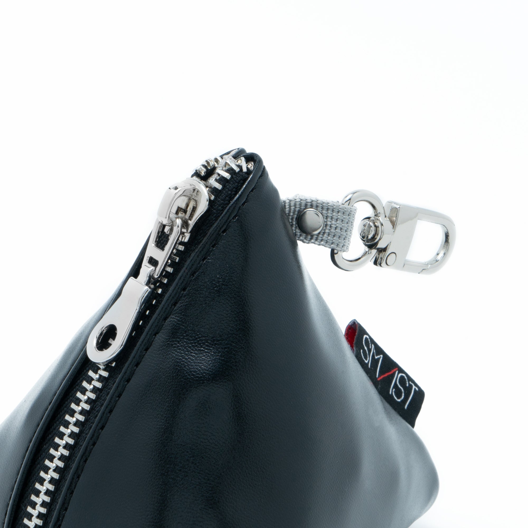 SMAST PYRAMID POUCH / BLACK