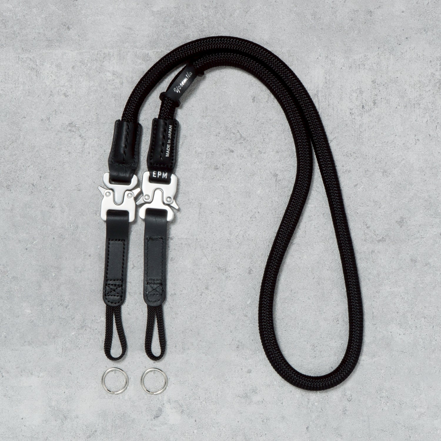YOSEMITE CAMERA STRAP TOTEM <br>SILVER<br>ヨセミテ カメラストラップ トーテム / シルバー