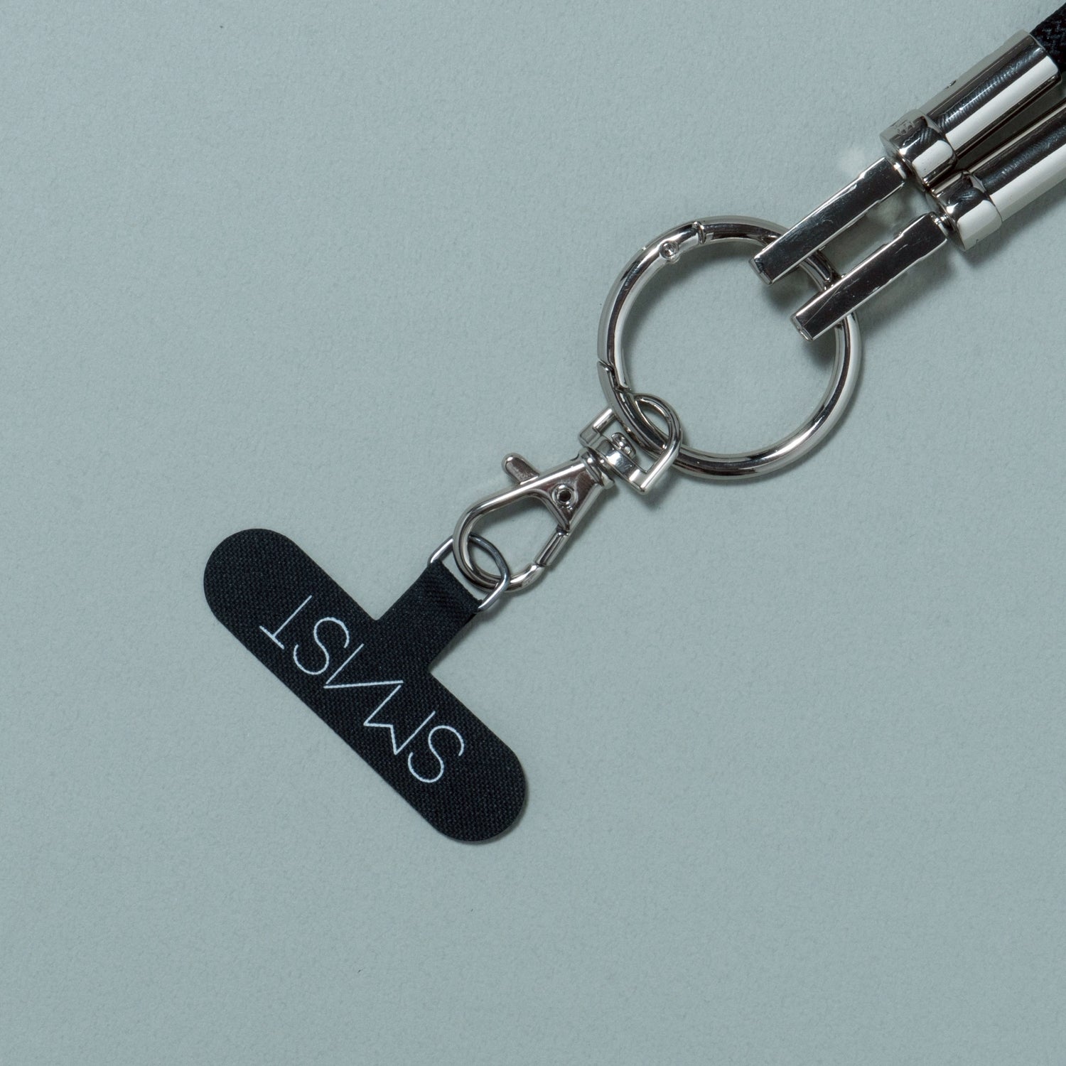 SMAST GLITTER MOBILE STRAP/BLACK