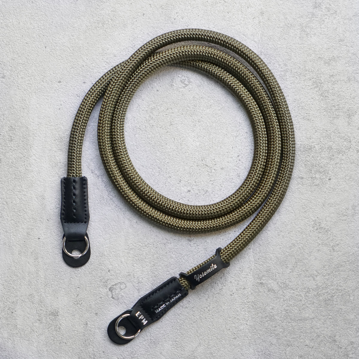 YOSEMITE CAMERA STRAP MILITARY KHAKIヨセミテ カメラストラップ / ミリタリー カーキ