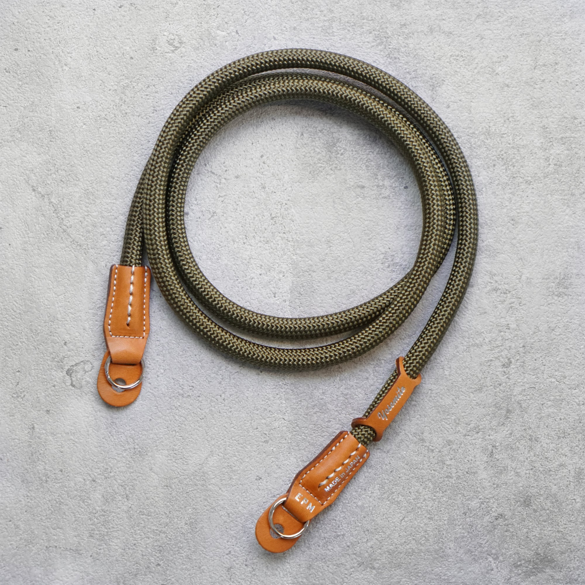 YOSEMITE CAMERA STRAP <br>HUNTER KHAKI<br>ヨセミテ カメラストラップ / ハンターカーキ