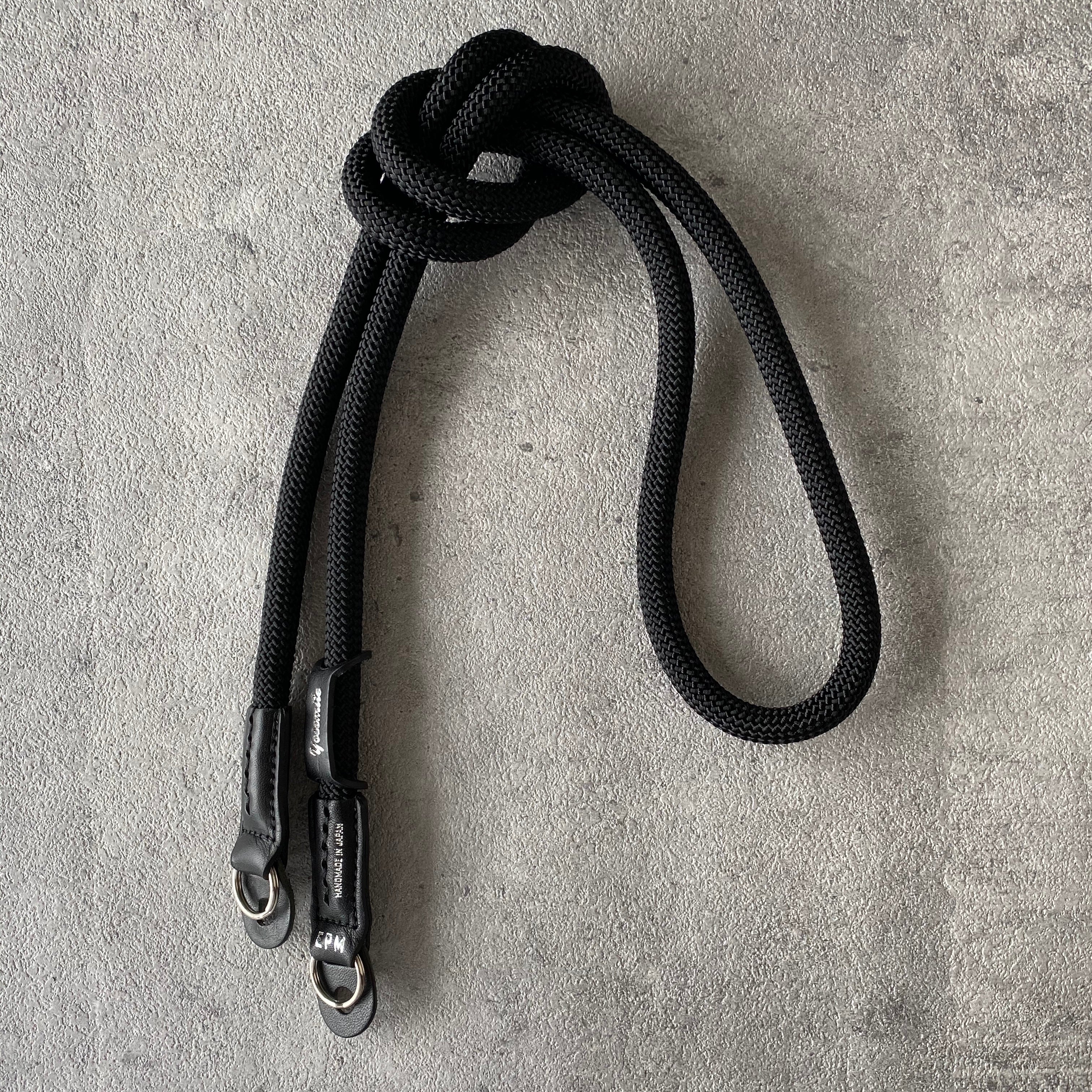 YOSEMITE CAMERA STRAP <br>MAD BLACK<br>ヨセミテ カメラストラップ / マッドブラック