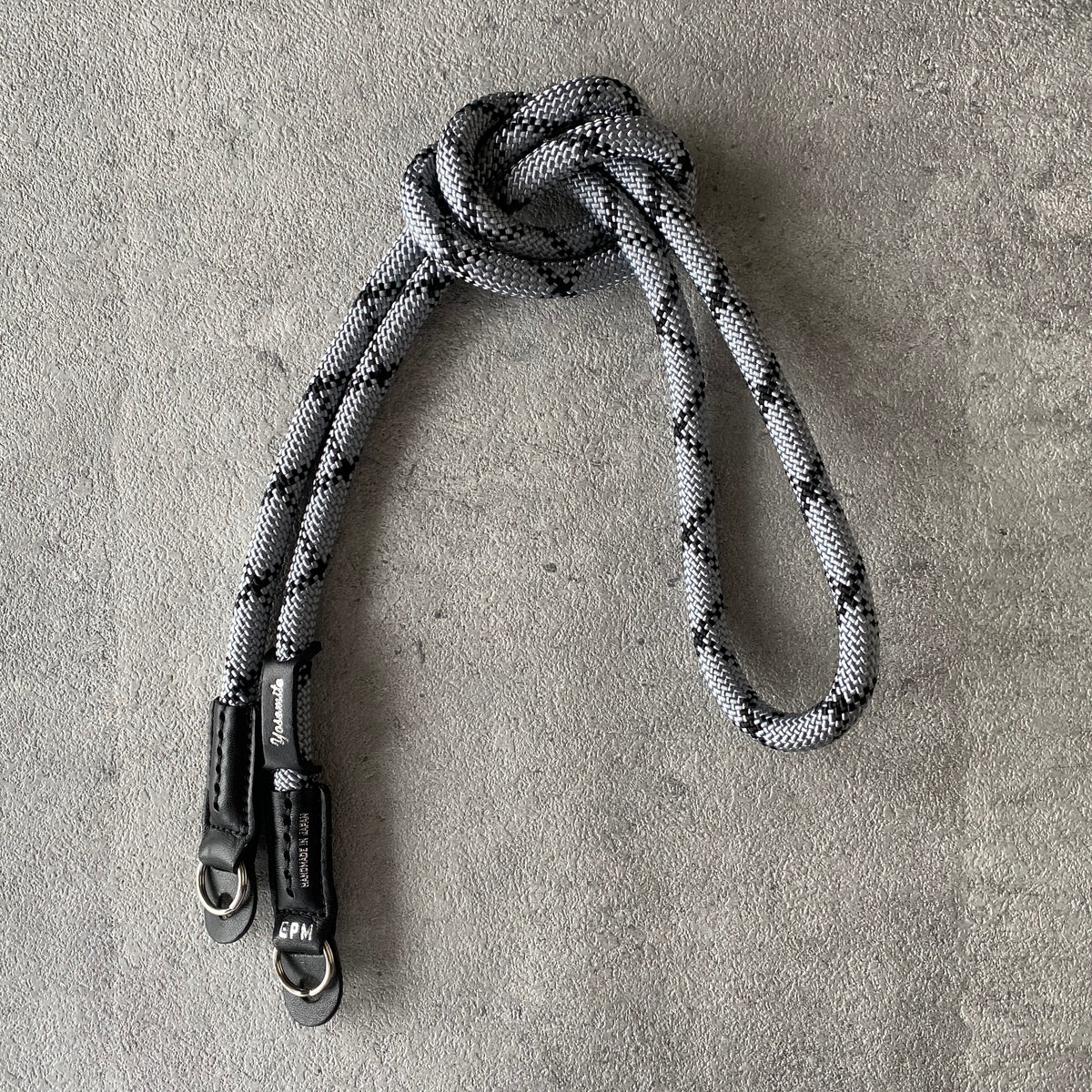 YOSEMITE CAMERA STRAP TITANIUM GRAYヨセミテ カメラ