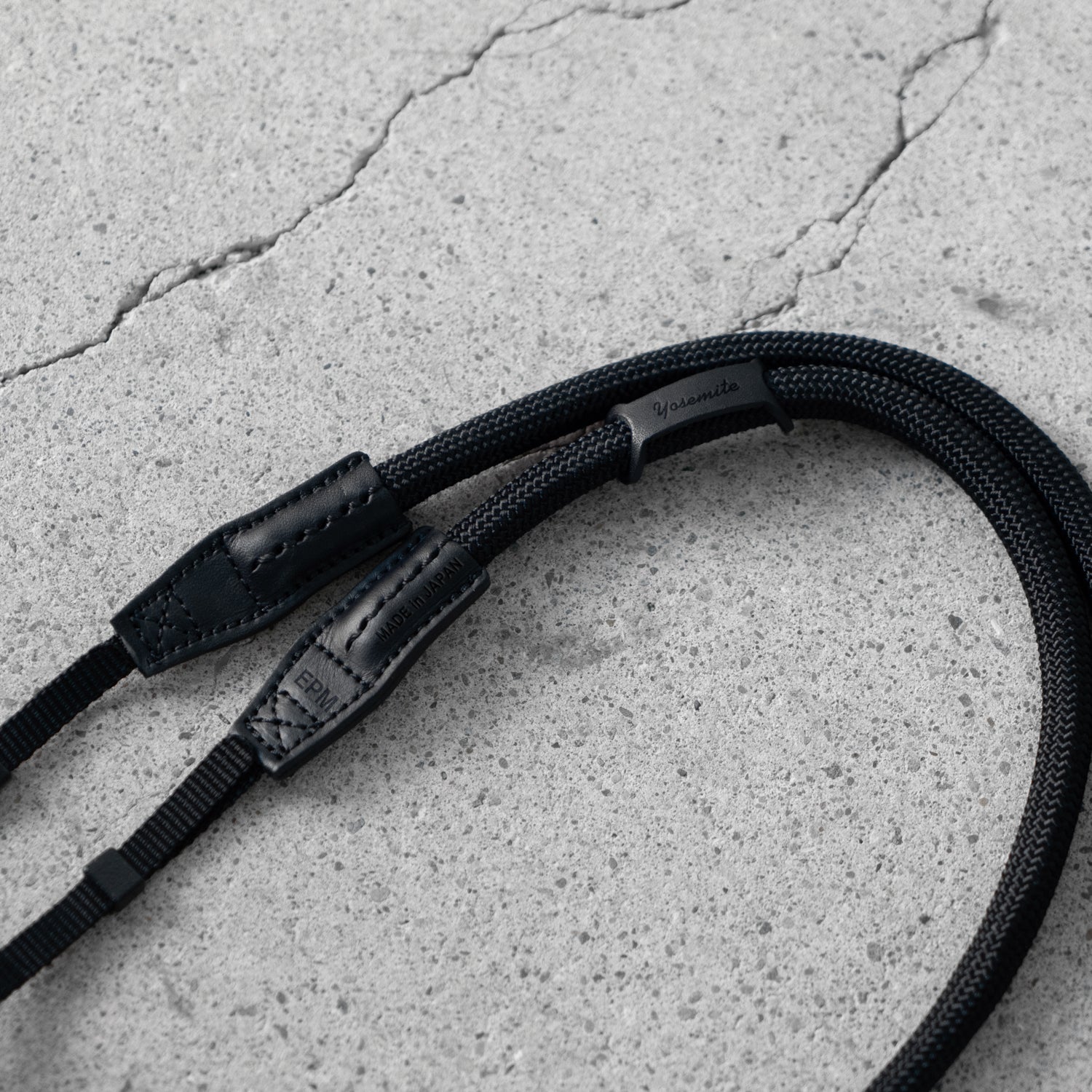 YOSEMITE CAMERA STRAP PRO LOOM <br>KARASU<br>ヨセミテ カメラストラップ プロ ルーム /カラス