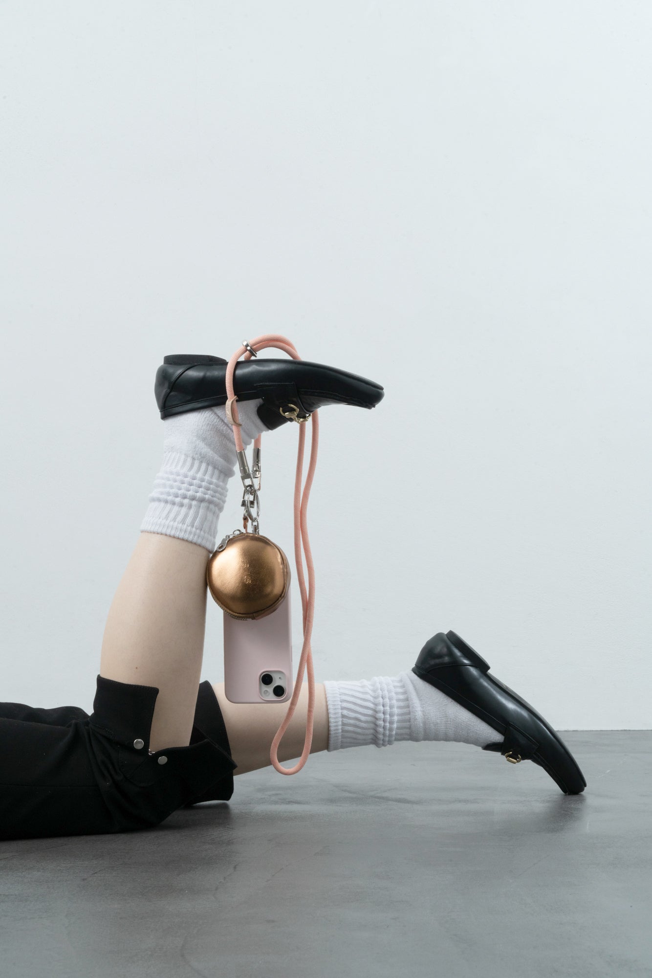 SMAST MIRROR POUCH / METALLIC BRONZE