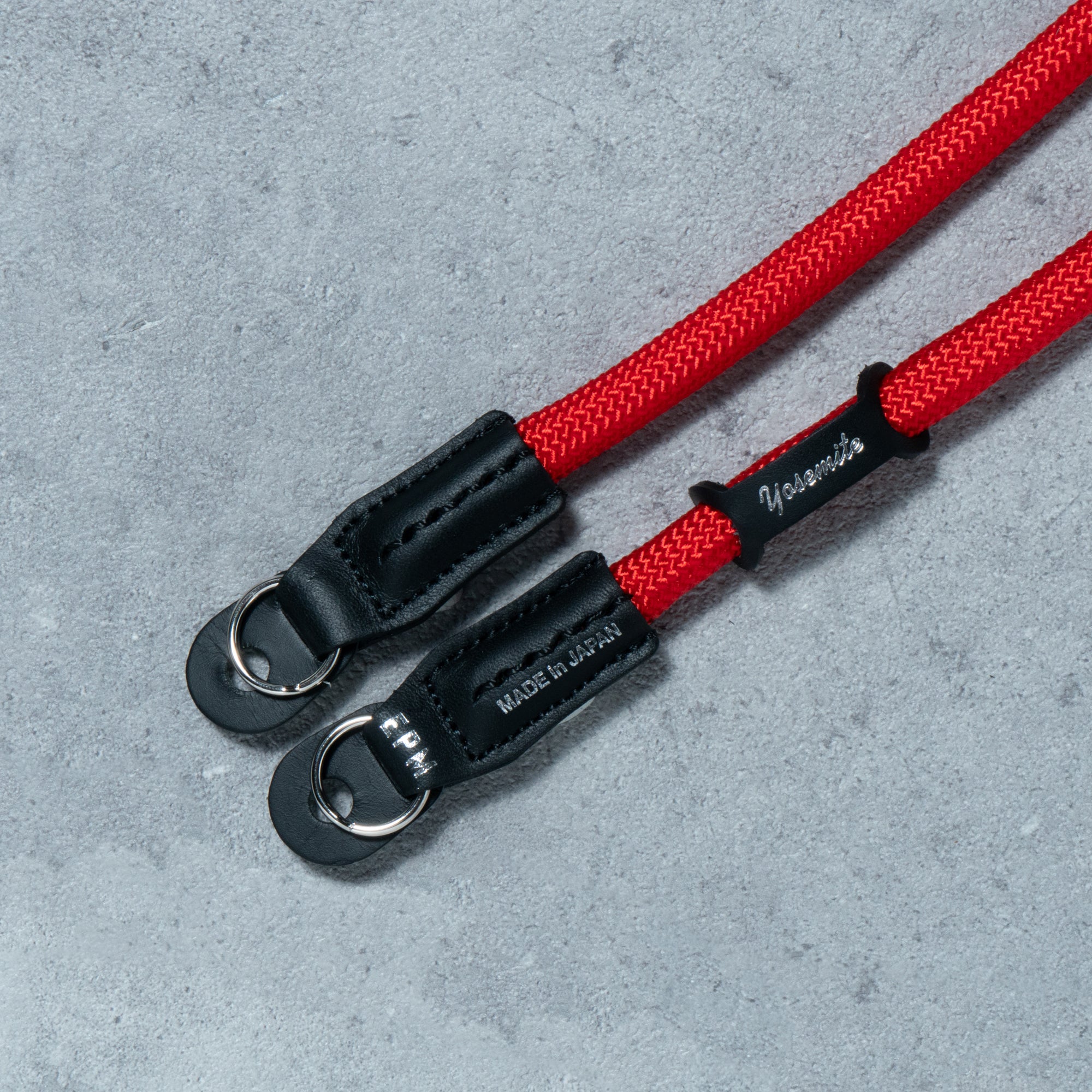 YOSEMITE CAMERA STRAP <br>CRIMSON RED<br>ヨセミテ カメラストラップ / クリムゾンレッド