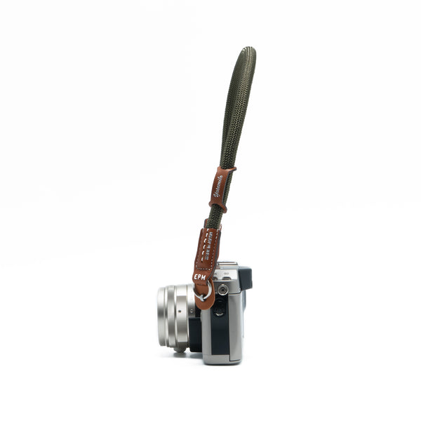 予約商品<br>YOSEMITE CAMERA STRAP <br>HUNTER KHAKI 50cm<br>ヨセミテ カメラストラップ / ハンターカーキ 50cm