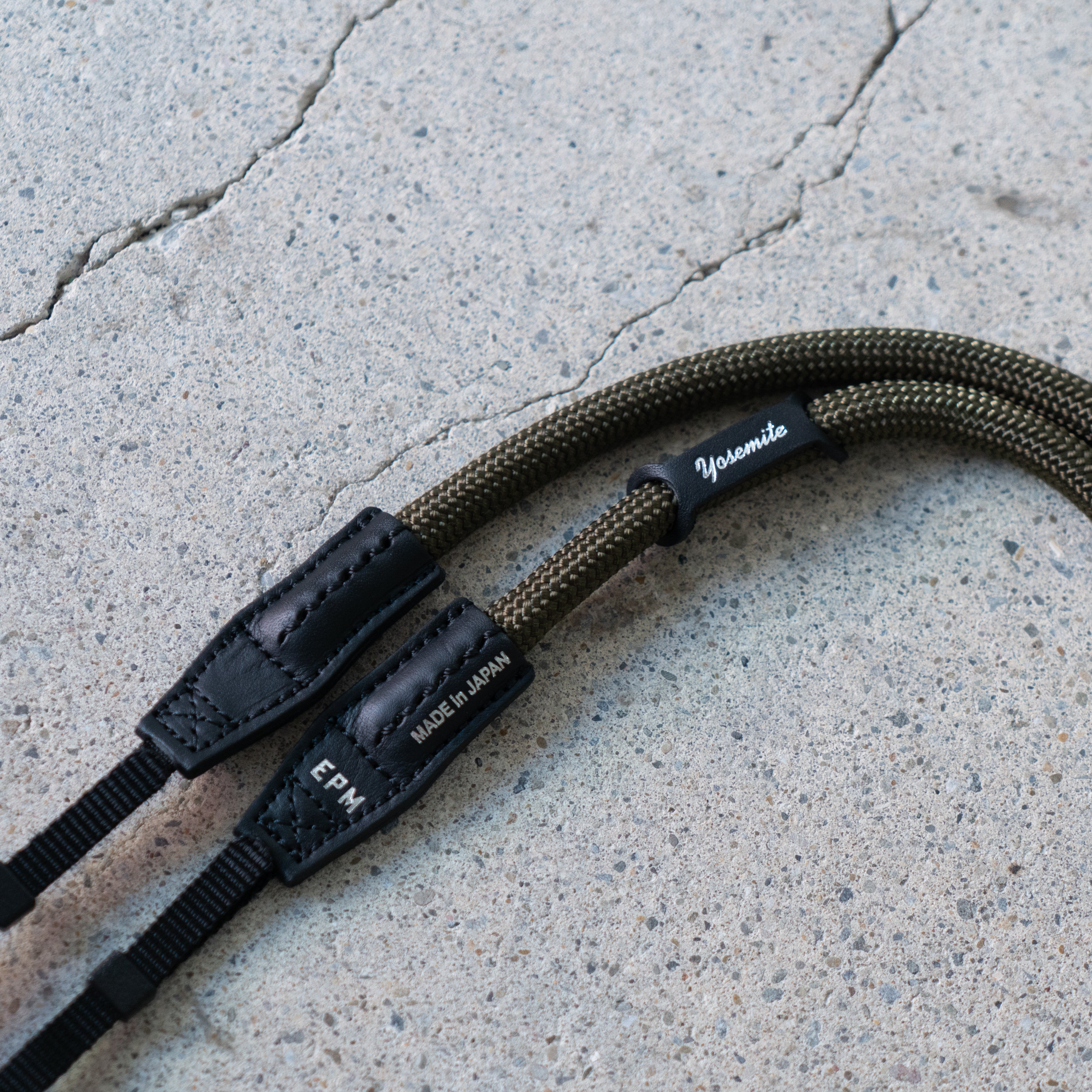 YOSEMITE CAMERA STRAP ProLoom <br>MILITARY<br>ヨセミテ カメラストラップ プロ ルーム /ミリタリー