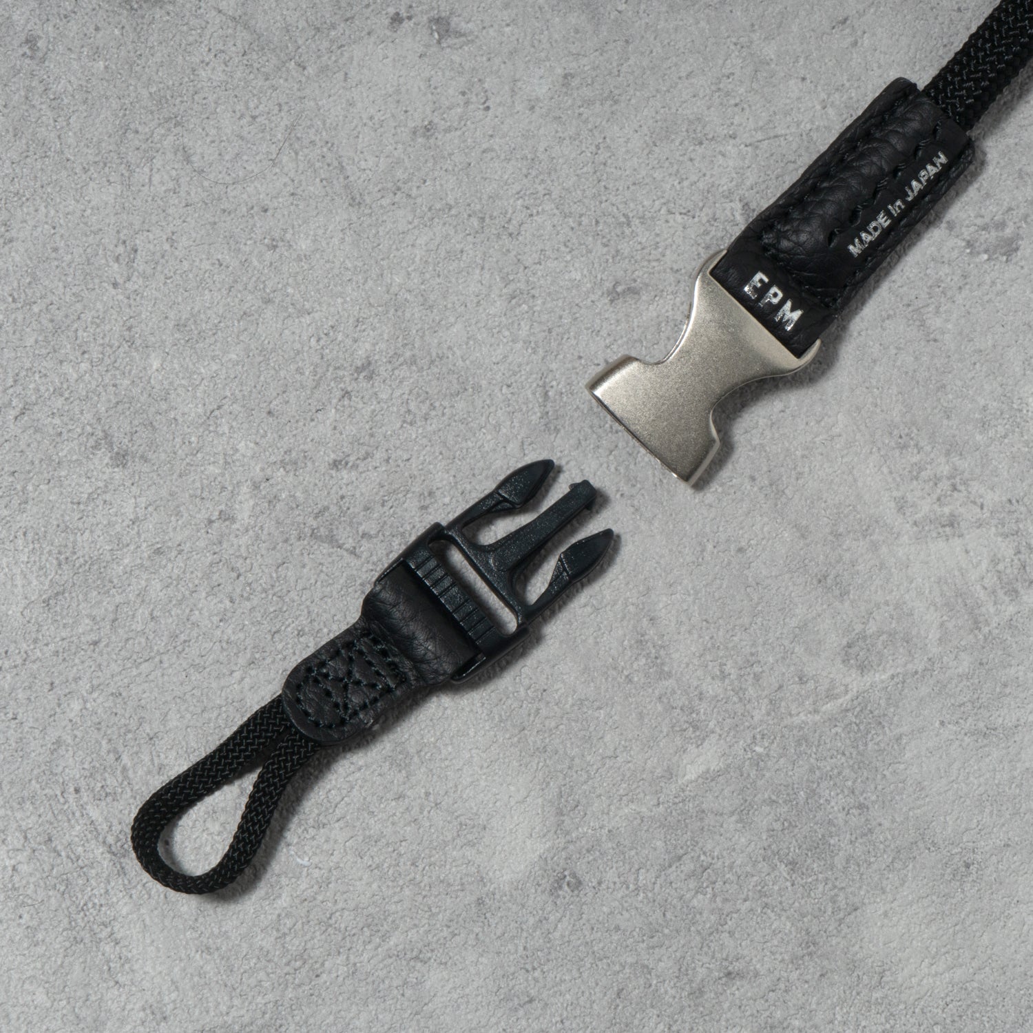 YOSEMITE CAMERA STRAP PRO PLUS <br>GRAIN BLACK<br>ヨセミテ カメラストラップ プロ プラス / グレインブラック