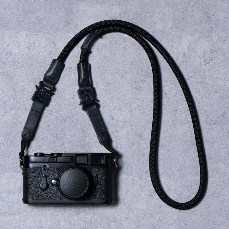YOSEMITE CAMERA STRAP TOTEM <br>MAD BLACK<br>ヨセミテ カメラストラップ トーテム / マッドブラック