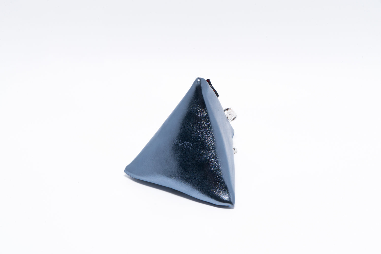 SMAST PYRAMID POUCH / METALLIC BLUE