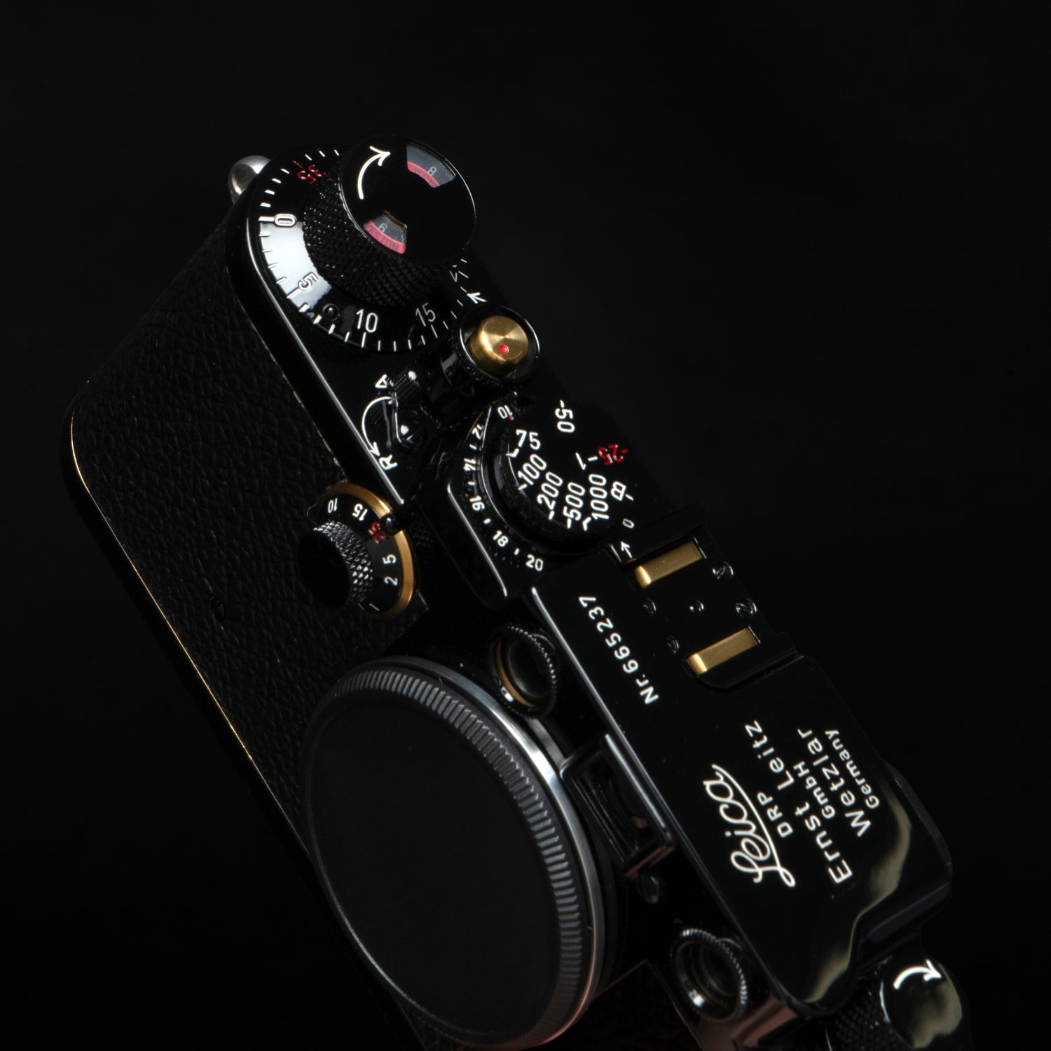 Leica IIIf【PIANO BLACK】
