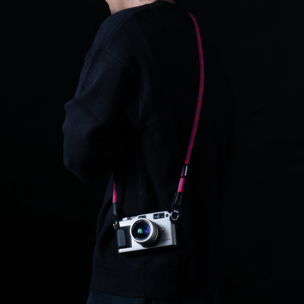 【MAMMUT EDITION】<br>YOSEMITE CAMERA STRAP<br> FLAMINGO<br>マムートエディション ヨセミテカメラ ストラップ / フラミンゴ