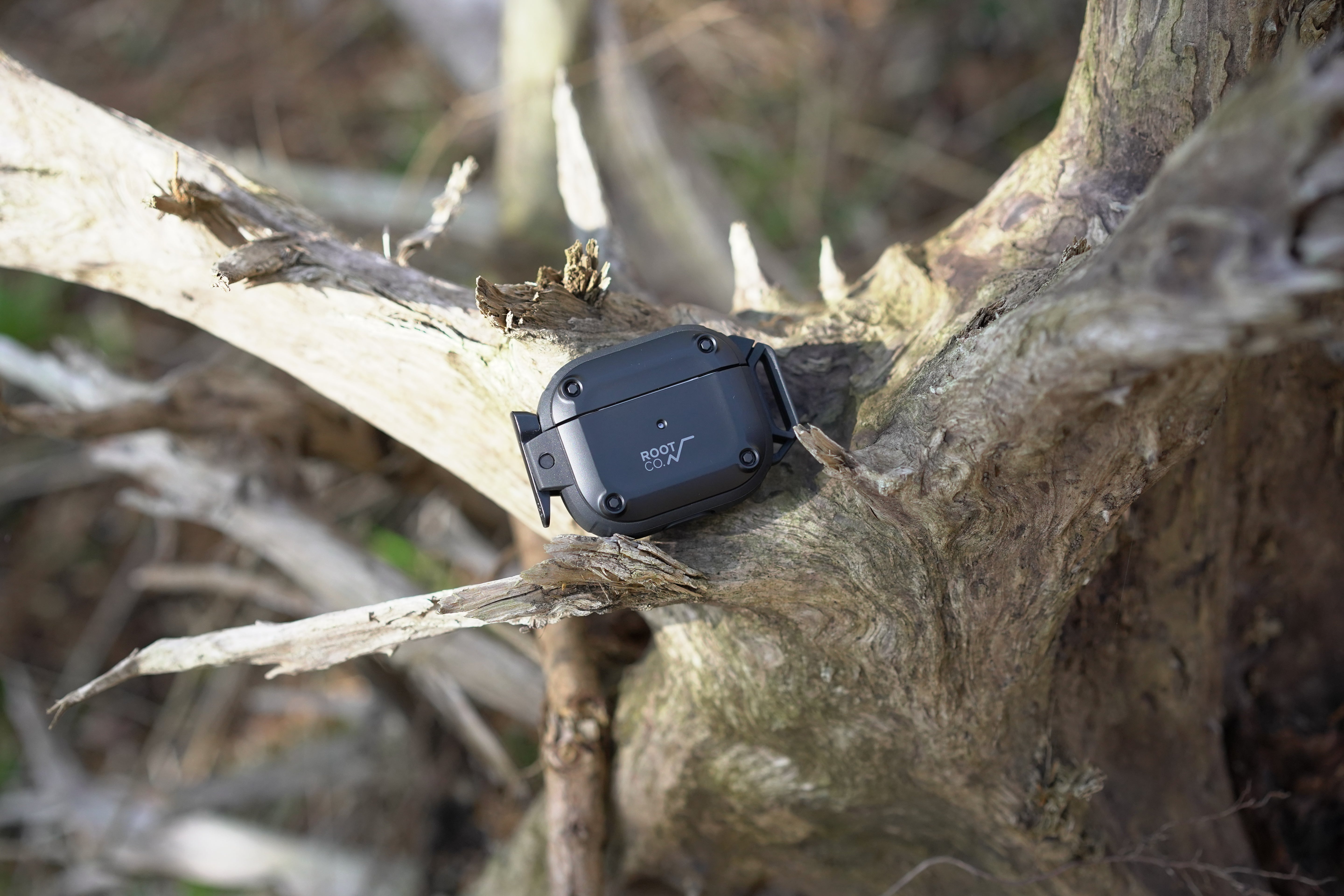 ROOT CO. / GRAVITY Shock Resist Case Pro.（AirPods第3世代対応）
