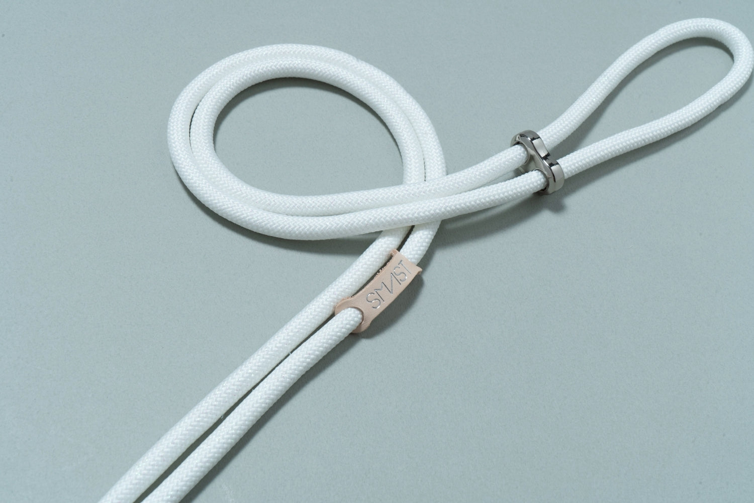 SMAST GLITTER MOBILE STRAP/AURORA WHITE