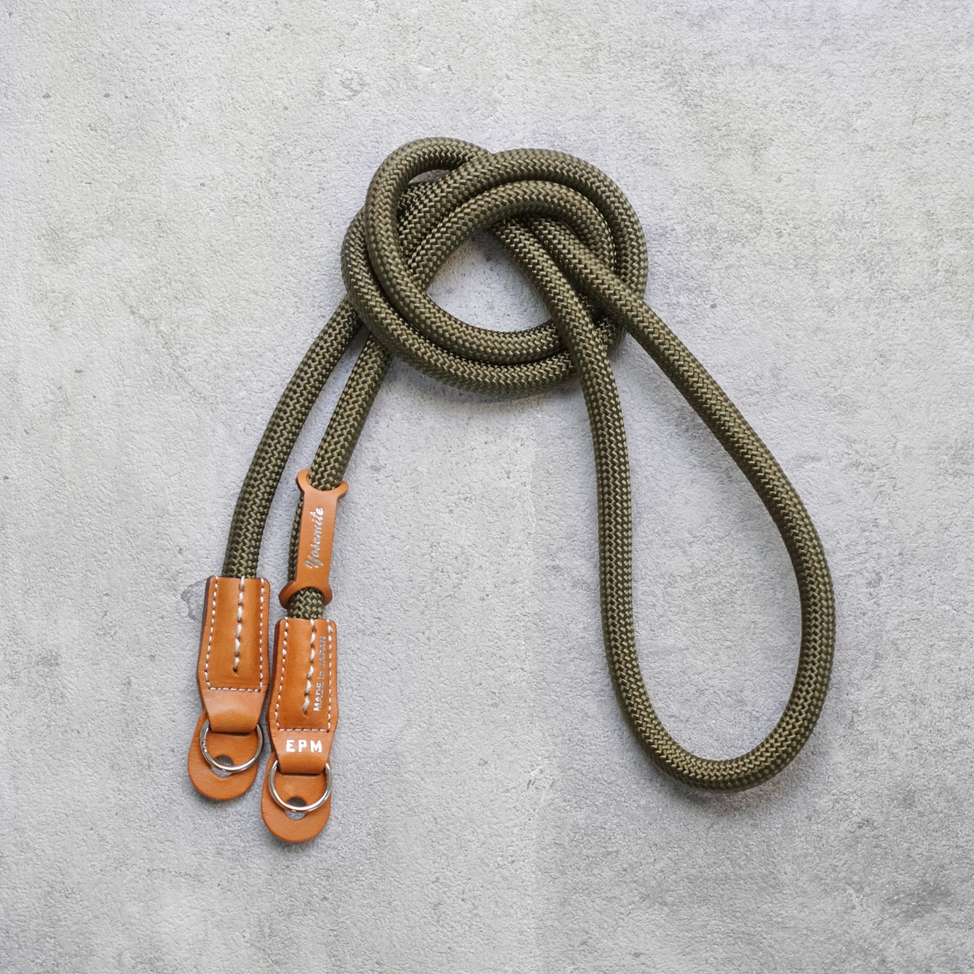 YOSEMITE CAMERA STRAP <br>HUNTER KHAKI<br>ヨセミテ カメラストラップ / ハンターカーキ