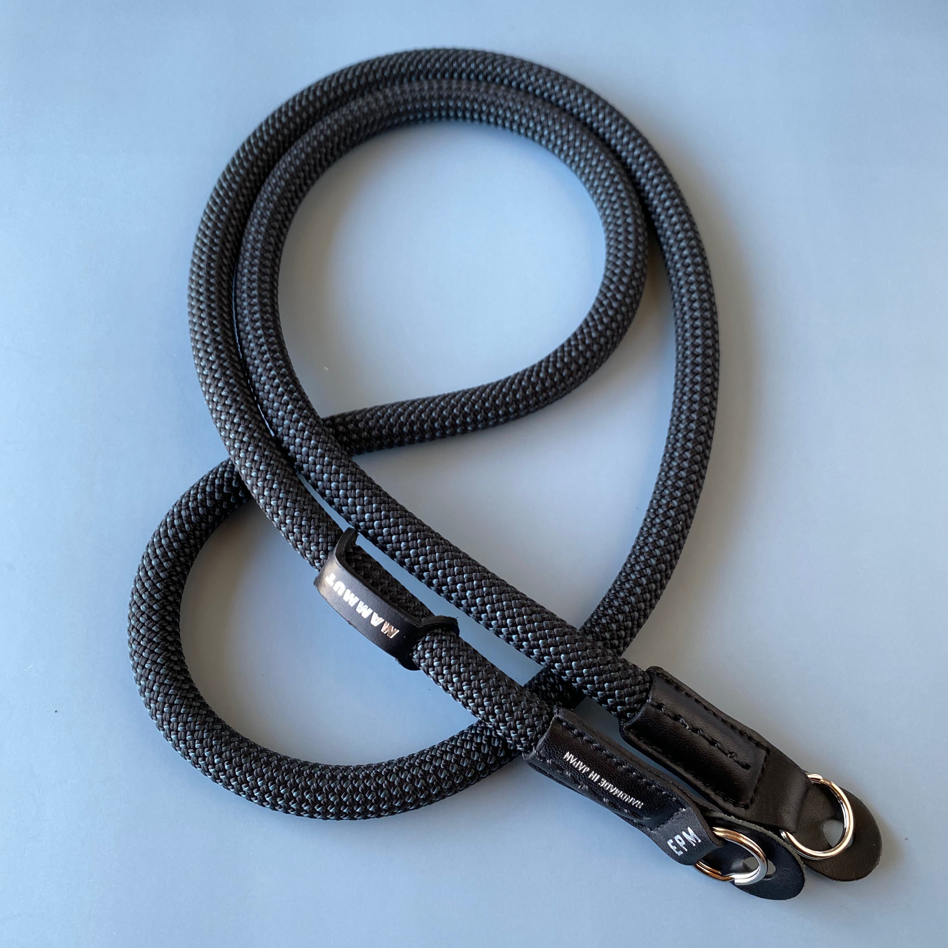 【MAMMUT EDITION】<br>YOSEMITE CAMERA STRAP<br> MOUNTAIN BLACK<br>マムートエディション ヨセミテ カメラストラップ / マウンテンブラック