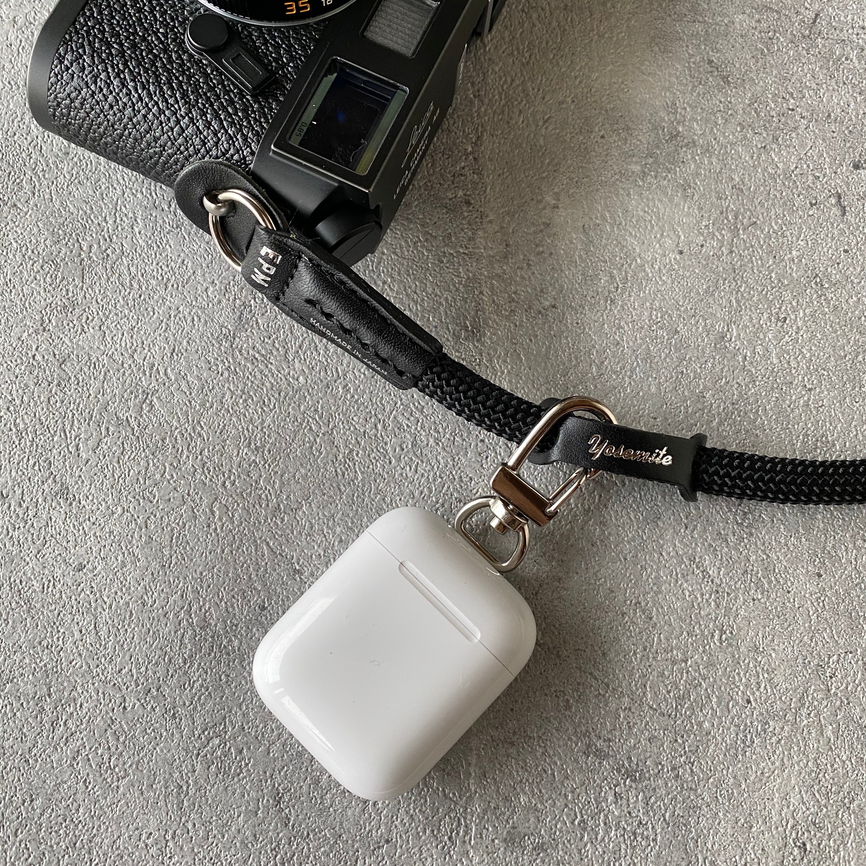 YOSEMITE CAMERA STRAP <br>MAD BLACK<br>ヨセミテ カメラストラップ / マッドブラック