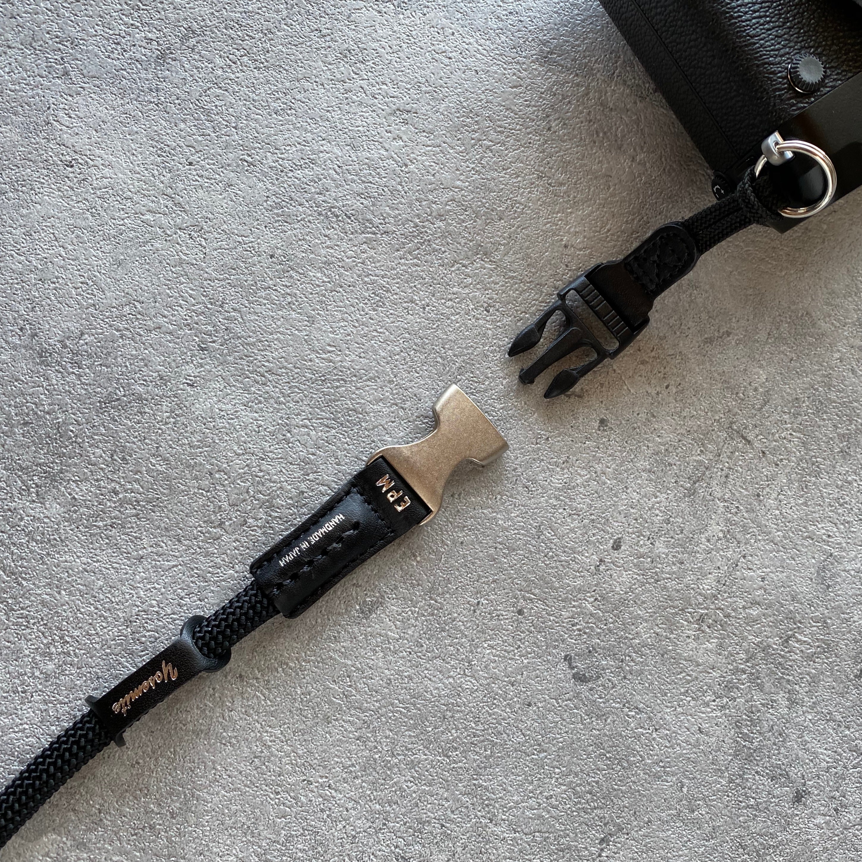 YOSEMITE CAMERA STRAP PRO PLUS <br>MAD BLACK<br>ヨセミテ カメラストラップ プロ プラス / マッドブラック